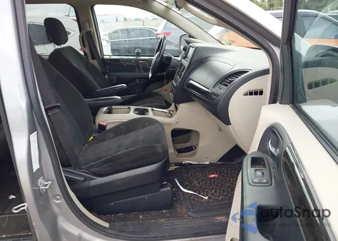 2016 Dodge Grand Caravan Sxt z USA, uszkodzony, nr VIN 2C4RDGCG7GR311597